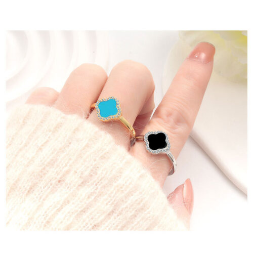 Nhẫn Nữ May Mắn Mã Não 4 Lá Bạc S925 NHN006 Vàng 18K Màu Đen PNJ813