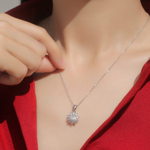 Dây Chuyền Hoa Hướng Dương Đính Kim Cương Moissanite 1 Carat Bạc S925 DCN093