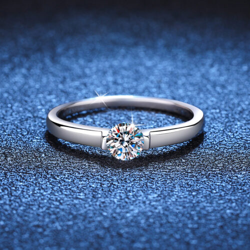 Nhẫn Nữ Thanh Lịch Đính Kim Cương Moissanite Bạc S925 NHN039