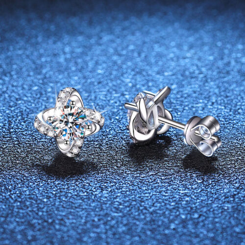 Bông Tai Cỏ Bốn Lá Đính Kim Cương Moissanite Bạc S925 BTN046