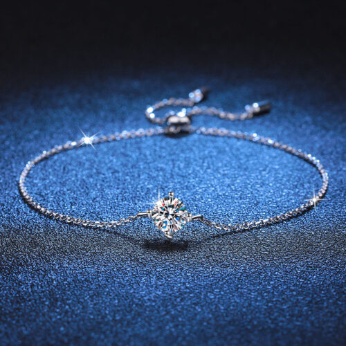 Lắc Chân Bốn Móng Đính Kim Cương Moissanite 1 Carat Bạc S925 VDN014