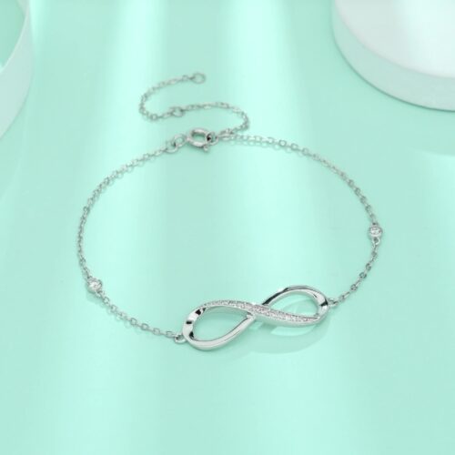 Vòng Tay Nữ Cá Tính Đính Kim Cương Moissanite Bạc S925 VDN047