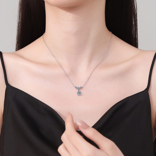 Vòng Cổ Nữ Nhẹ Nhàng Sang Trọng Đính Kim Cương Moissanite Bạc S925 DCN072