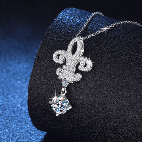 Dây Chuyền Moissanite 1 Carat Crown Queen Iris Bạc S925 DCN032