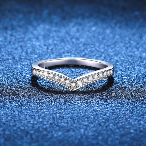 Nhẫn Chữ V Kiểu Hàn Quốc Đính Kim Cương Moissanite Bạc S925 NHN038