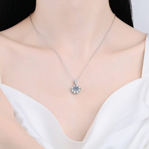 Dây Chuyền Hoa Mặt Trời Đính Kim Cương Moissanite 1 Carat Bạc S925 DCN045