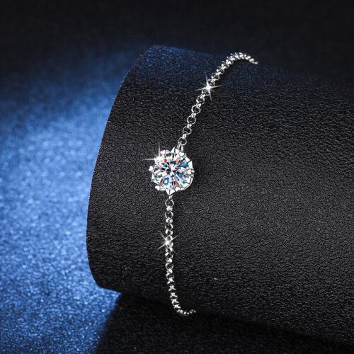 Vòng Tay Sáu Cánh Đính Kim Cương Moissanite 1 Carat Bạc S925 VDN024