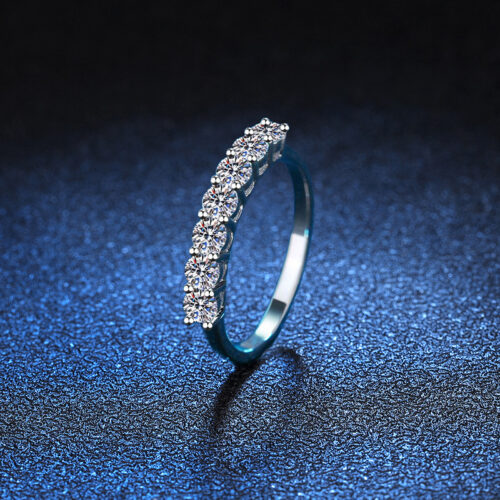 Nhẫn Nữ 7 Viên Kim Cương Moissanite Bạc S926 NHN032