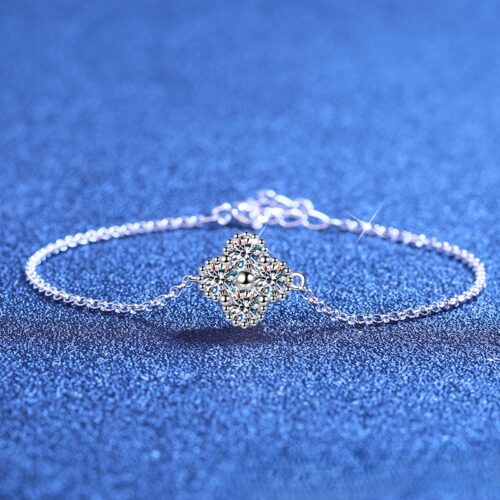 Lắc Tay Cỏ 4 Lá Đính Kim Cương Moissanite Bạc S925 VDN029 Màu Trắng