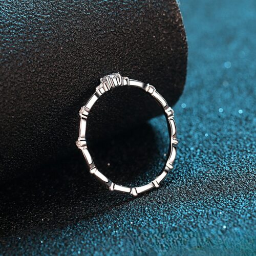 Nhẫn Nữ Tinh Tế Đính Kim Cương Moissanite Bạc S925 NHN066