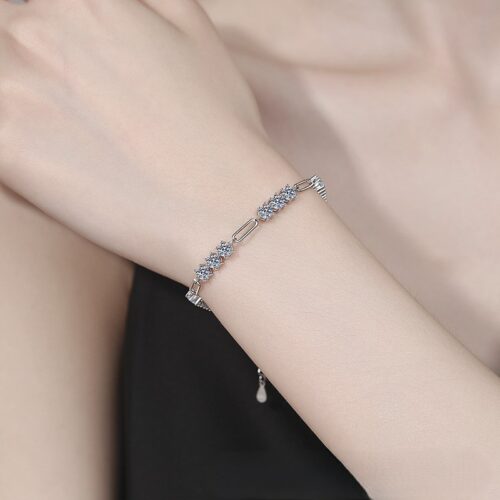 Vòng Tay Cao Cấp Đính Kim Cương Moissanite Bạc S925 VDN036