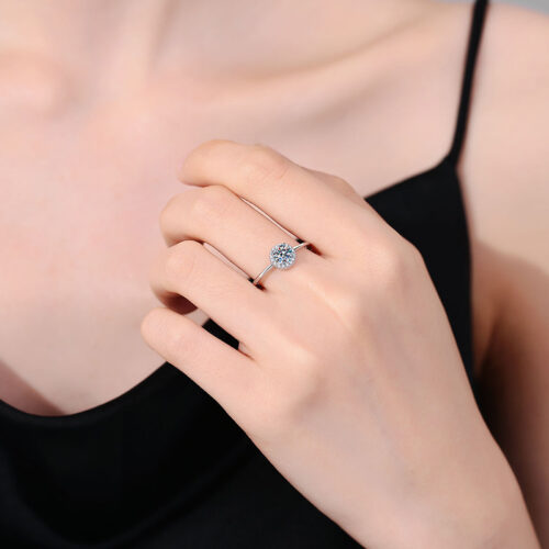 Nhẫn Đính Kim Cương Moissanite Hình Tròn Bạc S925 NHN061