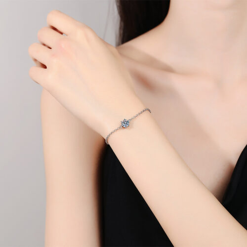 Lắc Tay Nhẹ Nhành Sang Trọng Đính Kim Cương Moissanite 1 Carat Bạc S925 VDN019