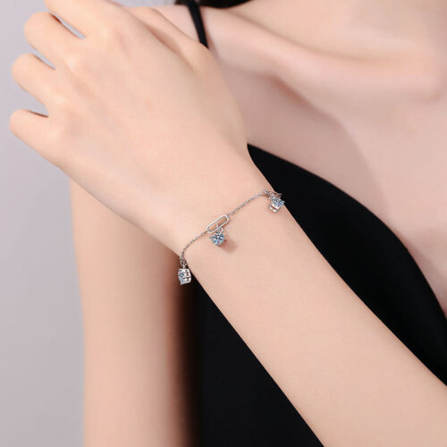 Vòng Tay Phong Cách Hàn Quốc Đính Kim Cương Moissanite 1.5 Carat Bạc S925 VDN016