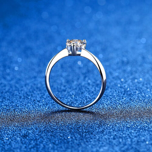 Nhẫn Đính Kim Cương Hình Trái Tim Moissanite 2 Carat Bạc S925 NHN053