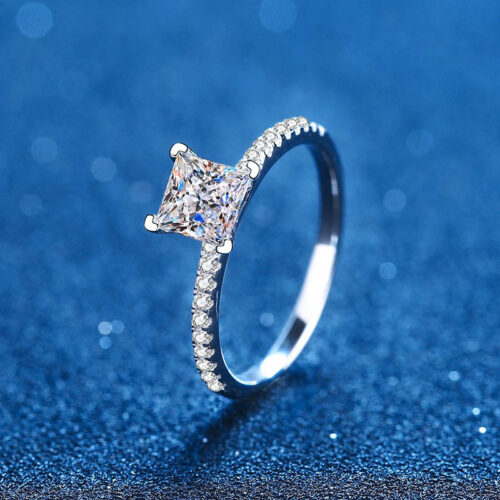 Nhẫn Công Chúa Đính Kim Cương Moissanite 2 Carat Bạc S925 NHN045