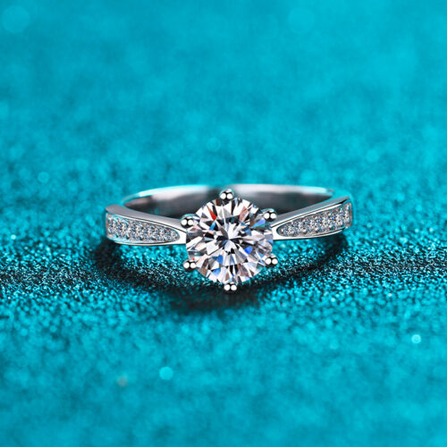 Nhẫn Nữ Sáu Móng Kiểu Hàn Quốc Đính Kim Cương Moissanite 2 Carat Bạc S925 NHN064