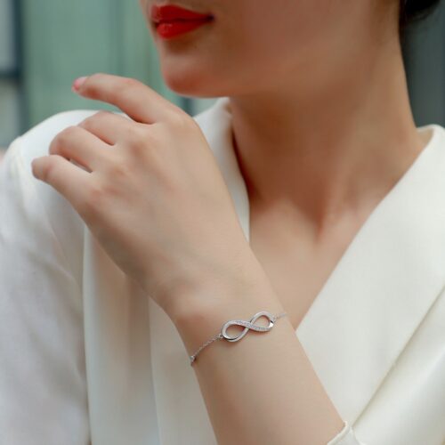 Vòng Tay Nữ Cá Tính Đính Kim Cương Moissanite Bạc S925 VDN047