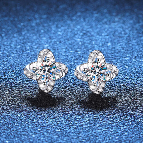 Bông Tai Cỏ Bốn Lá Đính Kim Cương Moissanite Bạc S925 BTN046