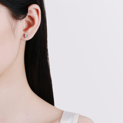 Bông Tai Trái Tim Đính Kim Cương Moissanite Bạc S925 BTN045