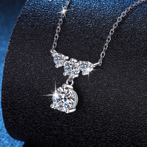 Vòng Cổ Nữ Nhẹ Nhàng Sang Trọng Đính Kim Cương Moissanite Bạc S925 DCN072