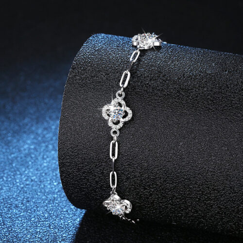 Vòng Tay Cỏ Bốn Lá Thịnh Vượng Đính Kim Cương Moissanite Bạc S925 VDN013
