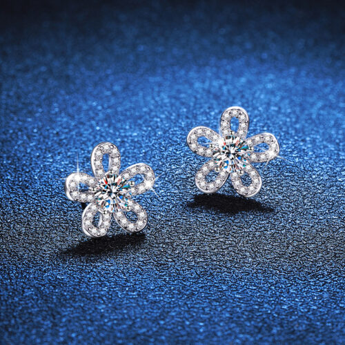 Hoa Tai 5 Cánh Hoa Đính Kim Cương Moissanite Bạc S925 BTN047