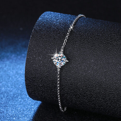 Lắc Chân Bốn Móng Đính Kim Cương Moissanite 1 Carat Bạc S925 VDN014