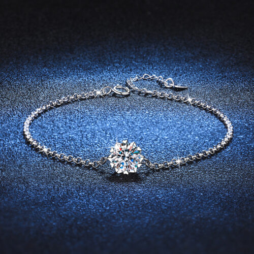 Vòng Tay Sáu Cánh Đính Kim Cương Moissanite 1 Carat Bạc S925 VDN024