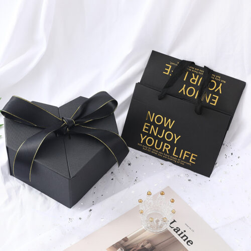 Hộp Quà Trang Sức Hình Trái Tim HQ001 Màu Đen