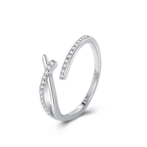 Nhẫn Bạc Nữ S925 Đính Đá Thiết Kế Đan Chéo Cá Tính Trẻ Trung HTT017T Trắng