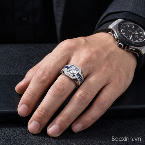 Nhẫn Nam Bạc Đính Kim Cương Moissanite 2 Carat S925 – Mạnh Mẽ Cuốn Hút HSX017