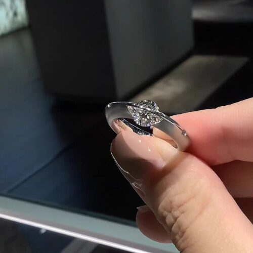 Nhẫn Kim Cương Moissanite 1 Carat Thiên Hà Bạc S925 Cao Cấp HTT263