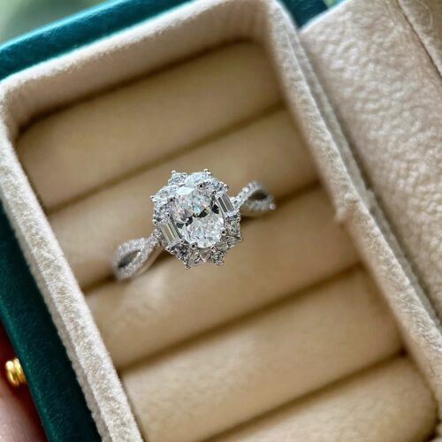 Nhẫn Kim Cương Moissanite 1 Carat Oval Tinh Xảo Bạc S925 HTT272