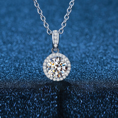 Dây Chuyền Halo Tròn Đính Kim Cương Moissanite 1 Carat Bạc S925 Cao Cấp HTT249D Đen