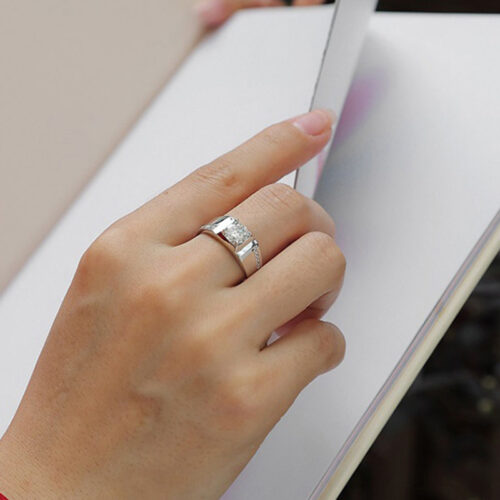 Nhẫn Kim Cương Nam Moissanite 1 Carat Đa Màu Bạc S925 Cao Cấp HTT301T Tím