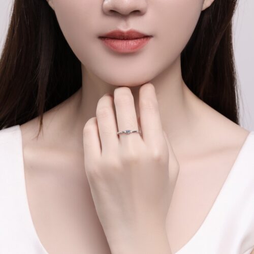 Nhẫn Kim Cương Moissanite Thiết Kế Tối Giản Tinh Tế Bạc S925 Cao Cấp HTT270