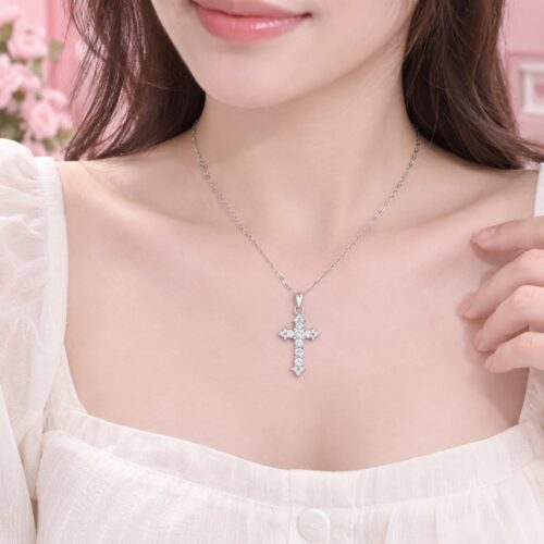 Dây Chuyền Mặt Thánh Giá Bạc S925 Đính Đá HTT468 Trắng